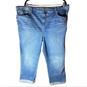 Torrid Plus Size Jeans Cropped Capris 3/4 Cuffed Stretch Size 3X